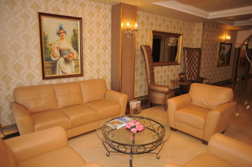 Golden Lake Hotel Image 30
